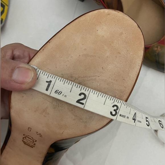 John Fluevog Daily Miracles: Fortune Floral - Picture 15 of 16